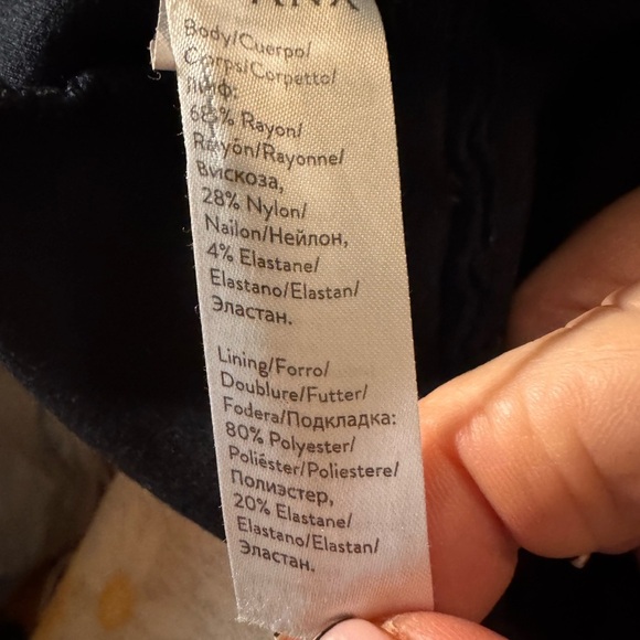 SPANX The Perfect Pants in black, size large petite - Picture 6 of 10